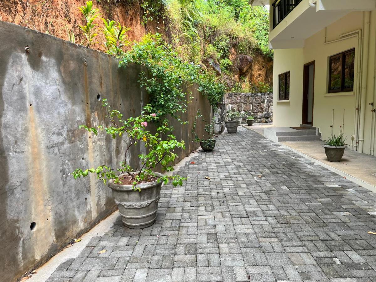 Baie Lazare  Kanasuk Self Catering Apartments מראה חיצוני תמונה